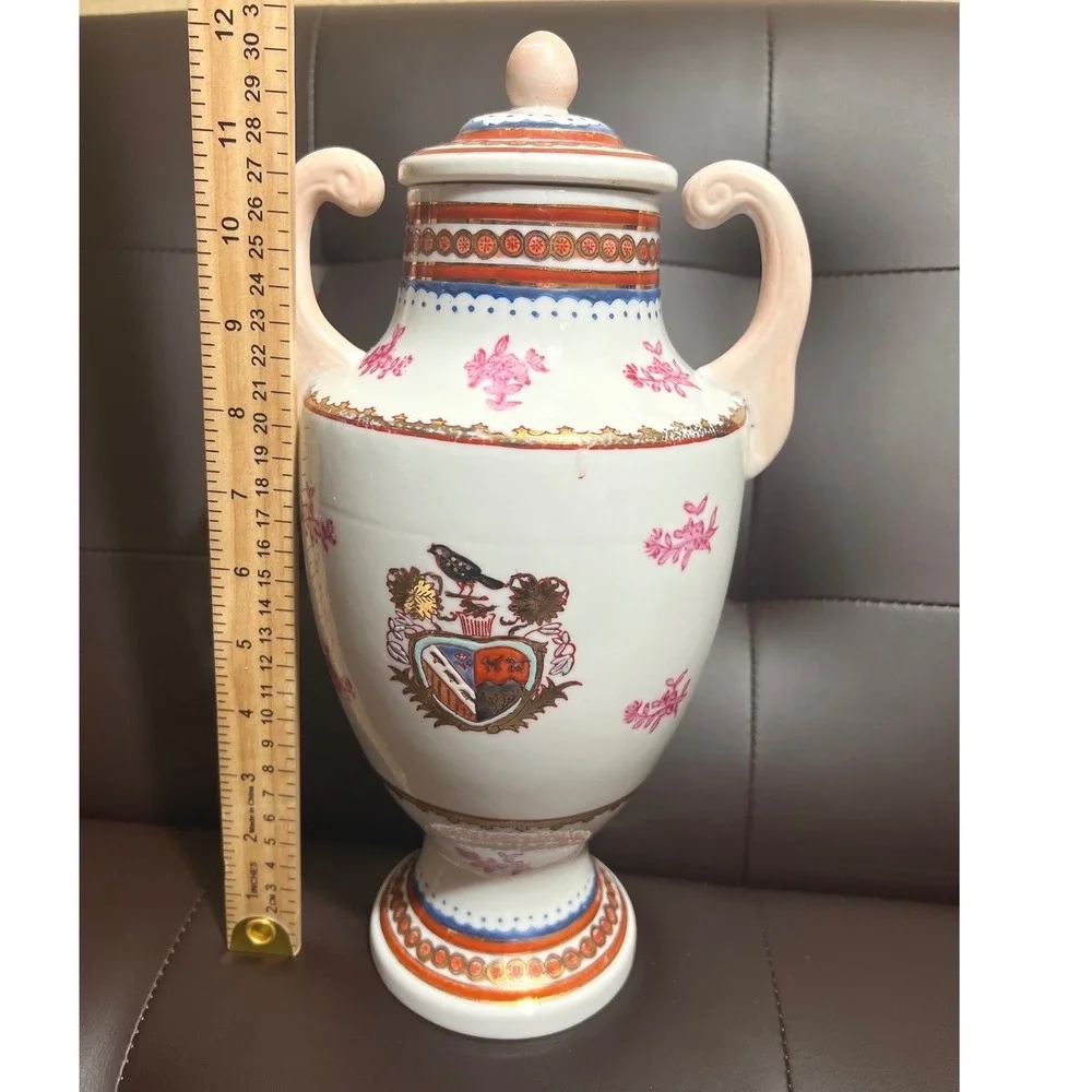Vintage Heraldic Crest Porcelain Lidded Trophy Urn Vase Pink Gold Gilt 11.5